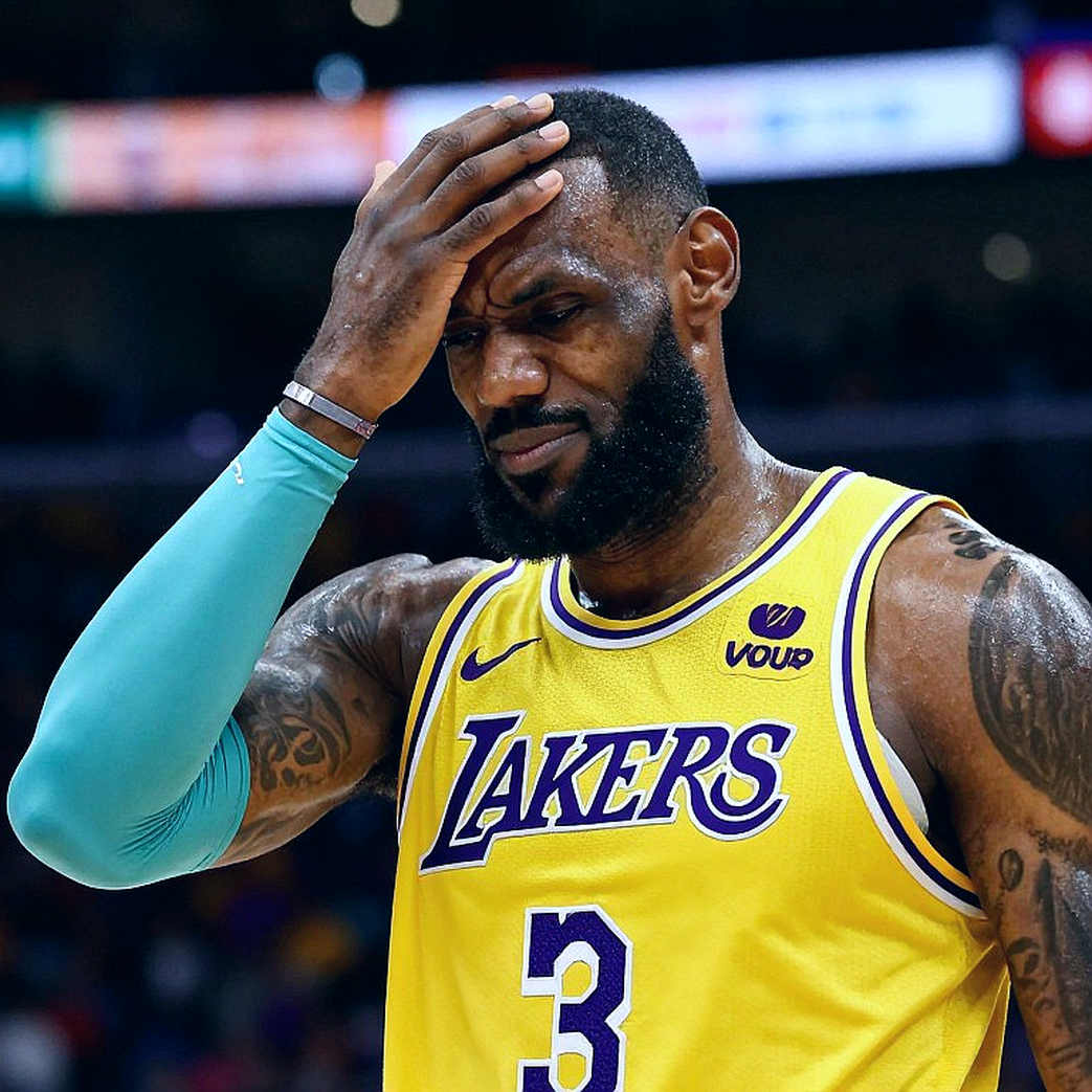 Clippers bổ nhiệm John S. Gibson làm CEO kiêm thống đốc tạm quyền sau án cấm Steve Ballmer