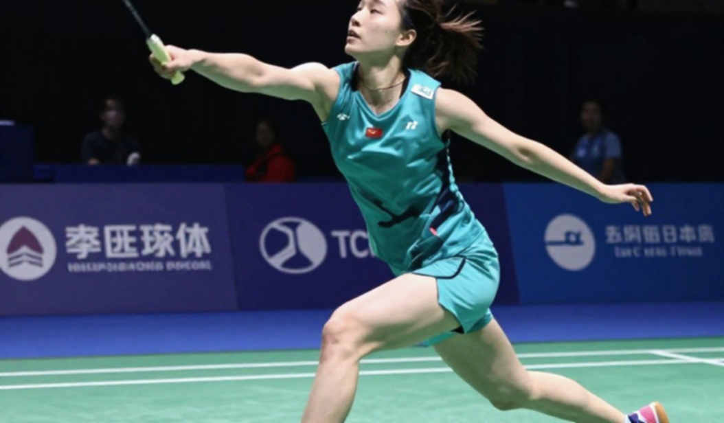 Sindhu thắng Akechi 21-10, 20-22, 21-16: chuỗi sáu điểm ở set ba và bài toán mang tên An Se Young